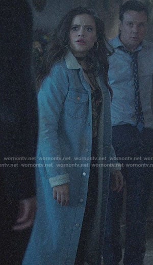 Maggie’s long denim jacket with sherpa trim on Charmed