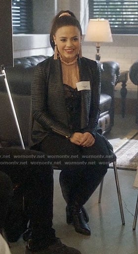 Maggie’s black pleated leather jacket on Charmed