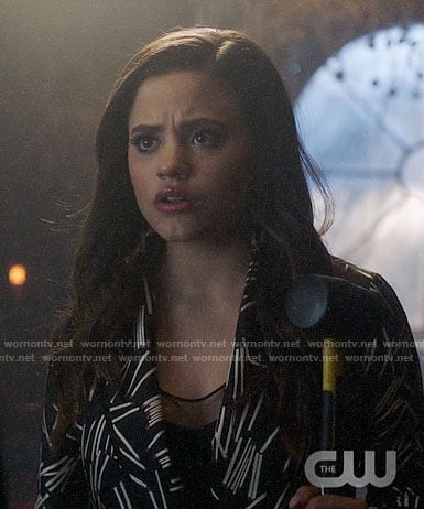 Maggie’s matchstick print suit on Charmed