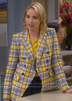 Mandy’s yellow plaid blazer on Last Man Standing