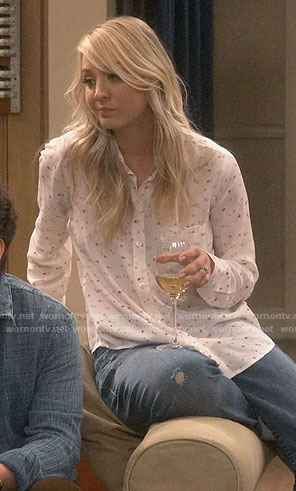 Penny’s star print shirt on The Big Bang Theory