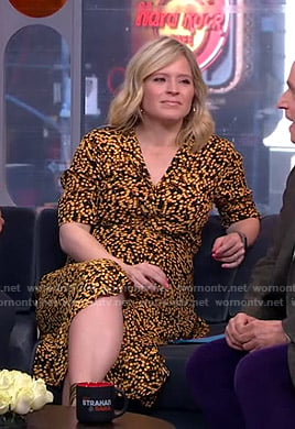 Sara’s black and yellow floral dress on GMA Strahan And Sara