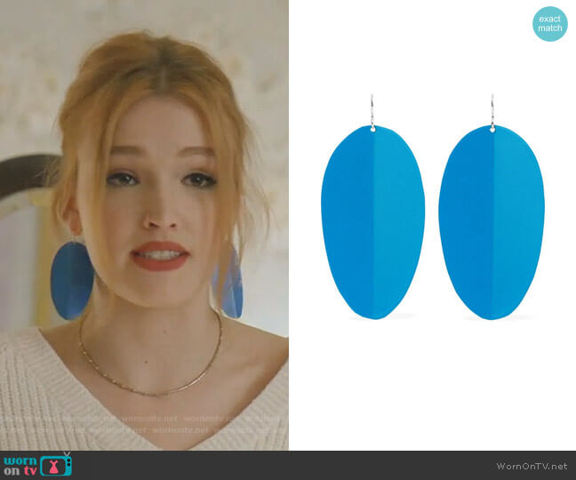 Simon Miller Pedal Earrings worn by Kirby Anders (Maddison Brown) on Dynasty