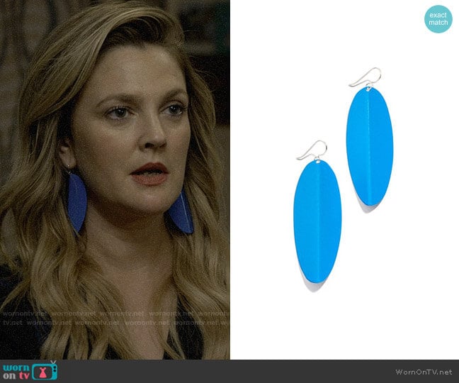 Simon Miller Pedal Earrings worn by Sheila Hammond (Drew Barrymore) on Santa Clarita Diet