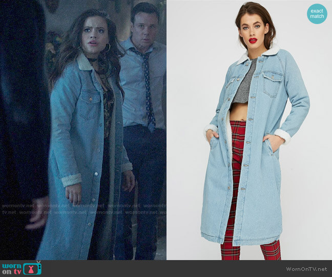 Revamped Sherpa Collar Longline Denim Jacket worn by Maggie Vera (Sarah Jeffery) on Charmed
