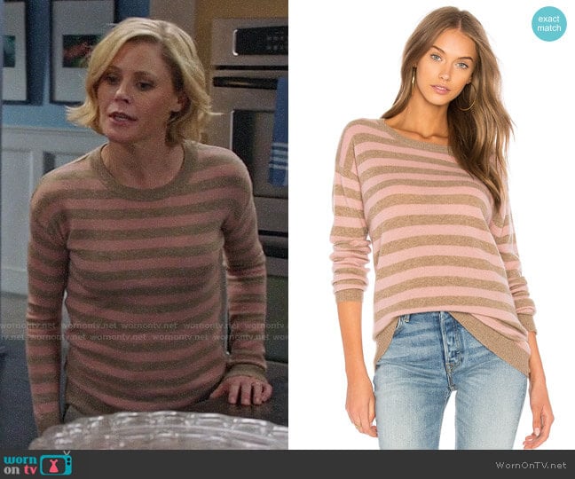Velvet by Graham & Spencer Cath Striped Sweater worn by Claire Dunphy (Julie Bowen) on Modern Family