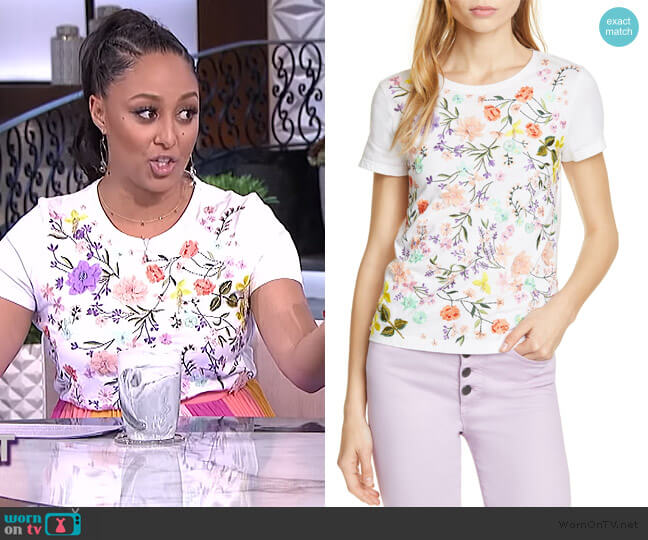 Alice + Olivia Rylyn Embroidered Tee worn by Tamera Mowry on The Real