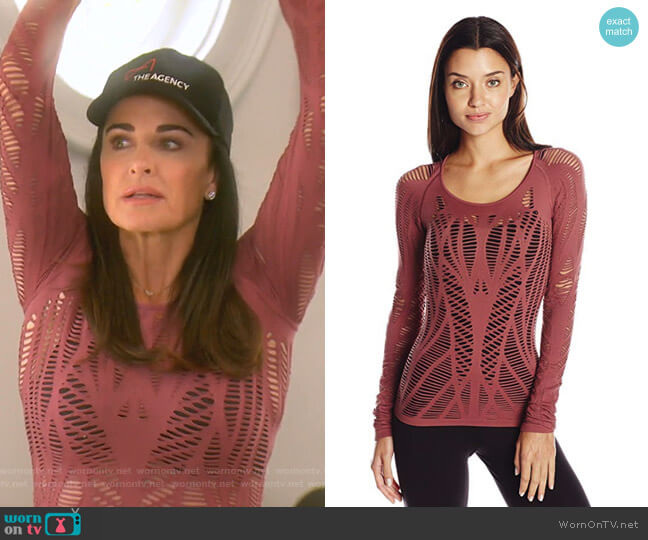 Alo Yoga Wanderer Long Sleeve worn by Kyle Richards on The Real Housewives of Beverly Hills