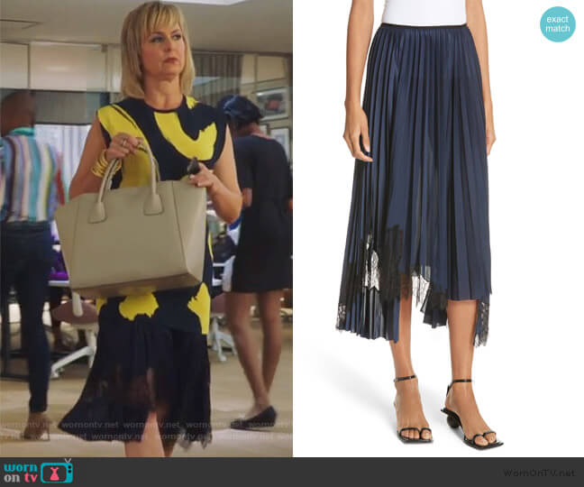Helmut Lang Pleated Lace Inset Skirt worn by Jacqueline (Melora Hardin) on The Bold Type