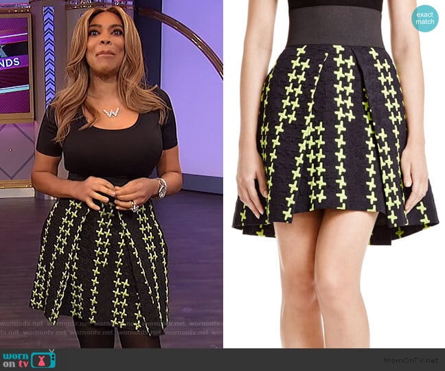 Milly Crosshatch Cloque Pleated Skirt worn by Wendy Williams on The Wendy Williams Show