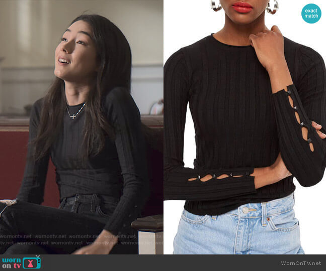 Topshop Ribbed Sweater worn by Helena (Natasha Liu Bordizzo) on The Society