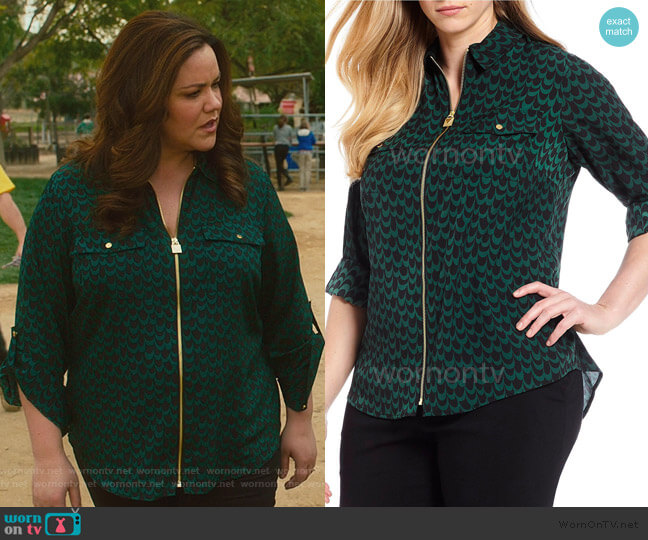 MICHAEL Michael Kors Print Roll-Sleeve Lock-Tag Zip worn by Katie Otto (Katy Mixon) on American Housewife