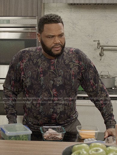 Andre’s black floral sweater on Black-ish