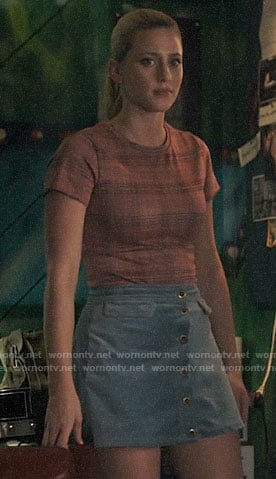 Betty’s pink plaid tee and button front skirt on Riverdale