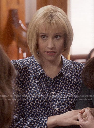 Catherine’s blue printed shirtdress on Veep