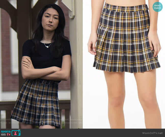 Forever 21 Plaid Print Mini Skirt worn by Helena (Natasha Liu Bordizzo) on The Society