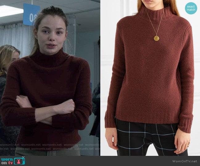 J.Crew Isabel Sweater worn by Kelly Aldrich (Kristine Froseth) on The Society