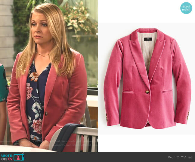 J.Crew Parke Blazer in Velvet worn by Liz (Melissa Joan Hart) on No Good Nick