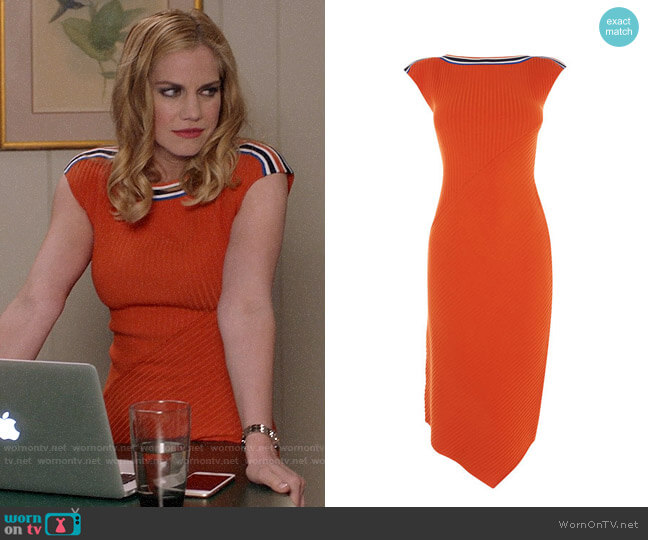 Karen Millen Asymmetric Rib-Knit Midi Dress worn by Amy Brookheimer (Anna Chlumsky) on Veep