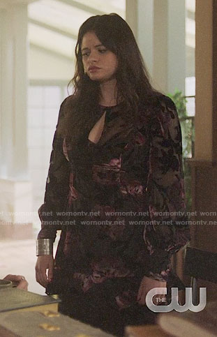 Mel’s floral velvet keyhole front dress on Charmed