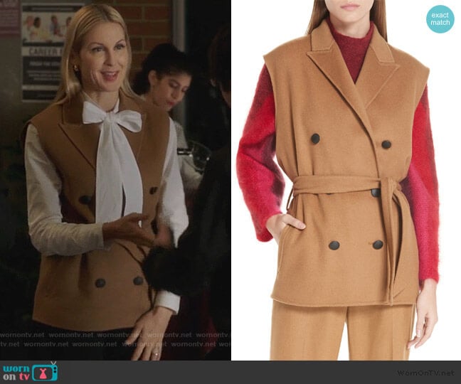 Rag & Bone Pearson Wool Blend Vest worn by Clair Hotchkiss (Kelly Rutherford) on Pretty Little Liars The Perfectionists