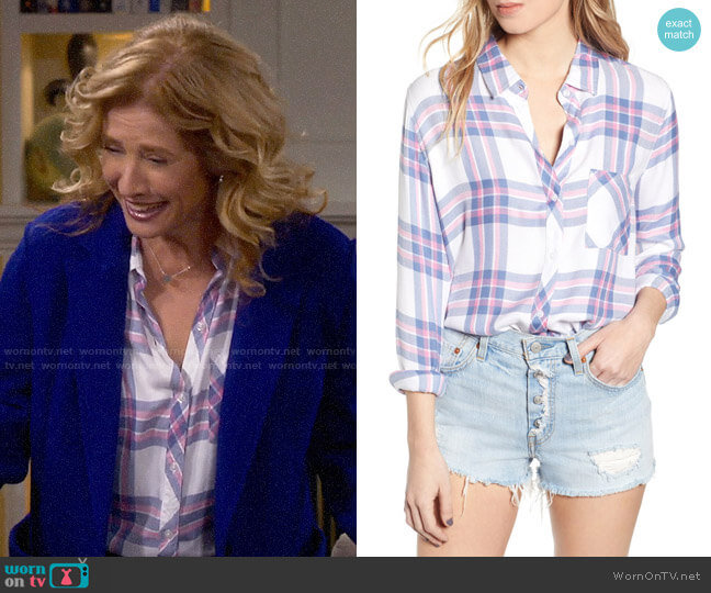 Rails Hunter Shirt in White Sky Pink worn by Vanessa Baxter (Nancy Travis) on Last Man Standing