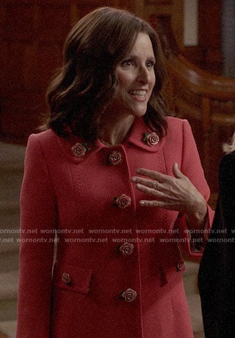 Selina’s pink coat with rose buttons on Veep