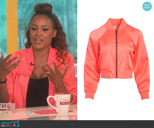 Alice + Olivia Duke Raglan-Sleeve Cropped Reversible Bomber Jacket worn by Eve on The Talk