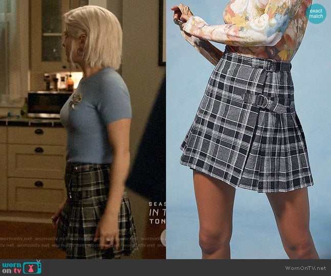 Anna Sui x Urban Outfitters Plaid Mini Skirt worn by Liv Moore (Rose McIver) on iZombie