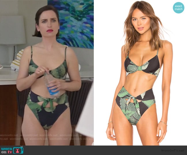 Beach Riot x Revolve Camilila Bikini Top worn by Jennifer Short (Zoe Lister-Jones) on Life in Pieces