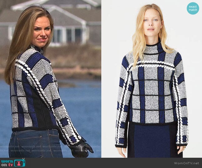 Club Monaco Esmeh Sweater worn by Hannah Brown on The Bachelorette