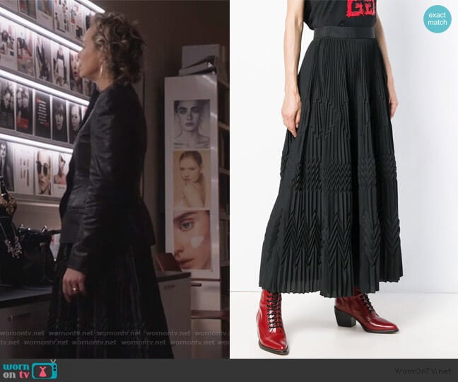 Givenchy Long Pleated Skirt worn by Jacqueline (Melora Hardin) on The Bold Type