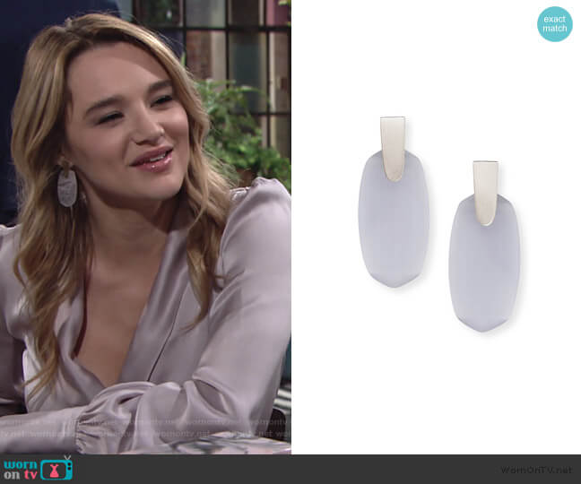 Kendra Scott Aragon Statement Drop Earrings worn by Summer Newman (Hunter King) on The Young and the Restless