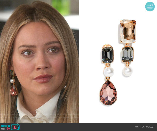Oscar de la Renta Bold Crystal Earrings worn by Kelsey Peters (Hilary Duff) on Younger