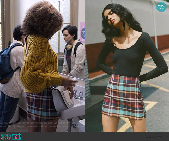 Urban Outfitters Plaid Notch Pelmet Mini Skirt worn by Tabitha Foster (Quintessa Swindell) on Trinkets