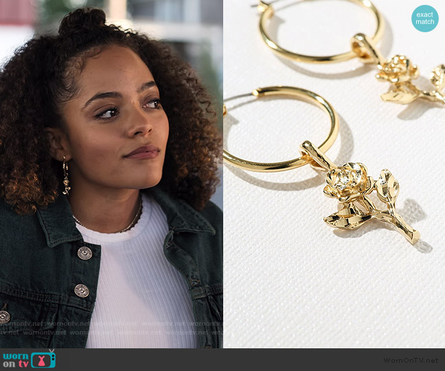 Vanessa Moondy Gold Little Rose Hoops worn by Tabitha Foster (Quintessa Swindell) on Trinkets