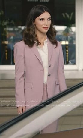 Alicia’s pink suit on Grand Hotel