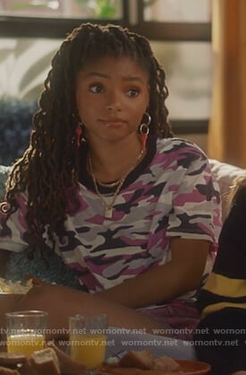 Skylar’s camo print tee on Grown-ish