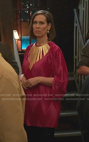 Diana’s pink pleated dress on Younger