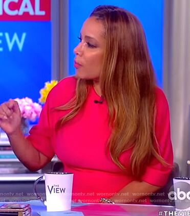 Sunny’s pink midi dress on The View
