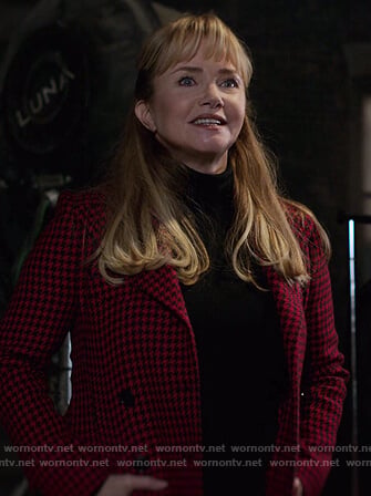 Dorothy’s red houndstooth blazer on Jessica Jones