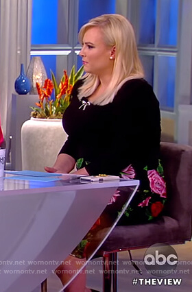 Meghan’s floral print skirt on The View