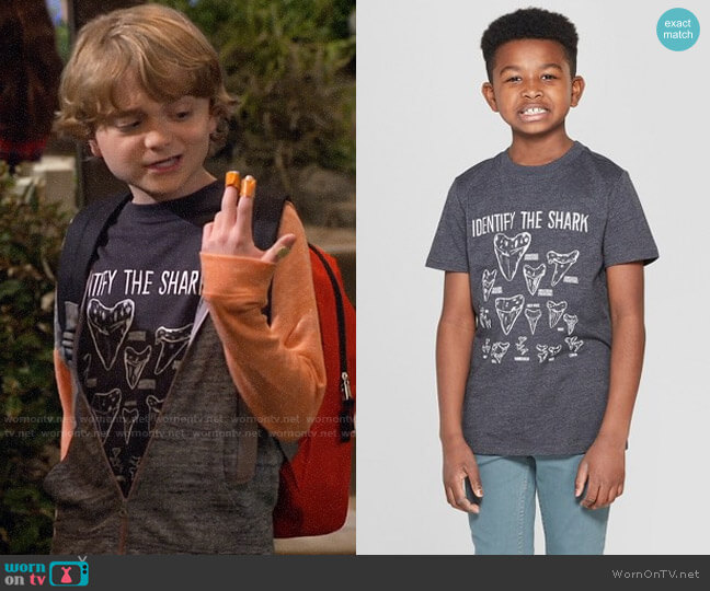 Cat & Jacket Shark Teeth Short Sleeve Graphic T-Shirt worn by Finn Sawyer (Will Buie Jr) on Bunkd