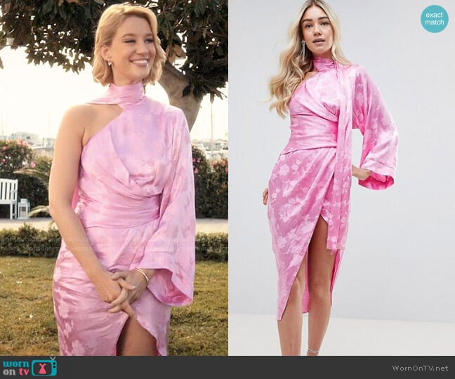 ASOS DESIGN Kimono Sleeve Sash Midi Dress in Soft Jacquard worn by Petra Solano (Yael Grobglas) on Jane the Virgin