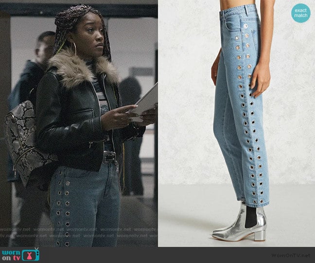 Forever 21 Grommet Side Jeans worn by Kym (Keke Palmer) on Scream