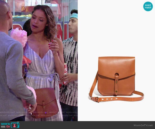 Madewell The Brisbane Crossbody Bag worn by Elena Dawson (Brytni Sarpy) on The Young and the Restless