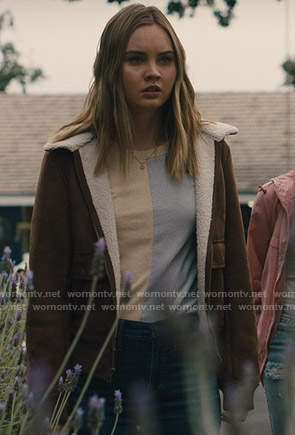 McKenna’s brown suede jacket on Light as a Feather