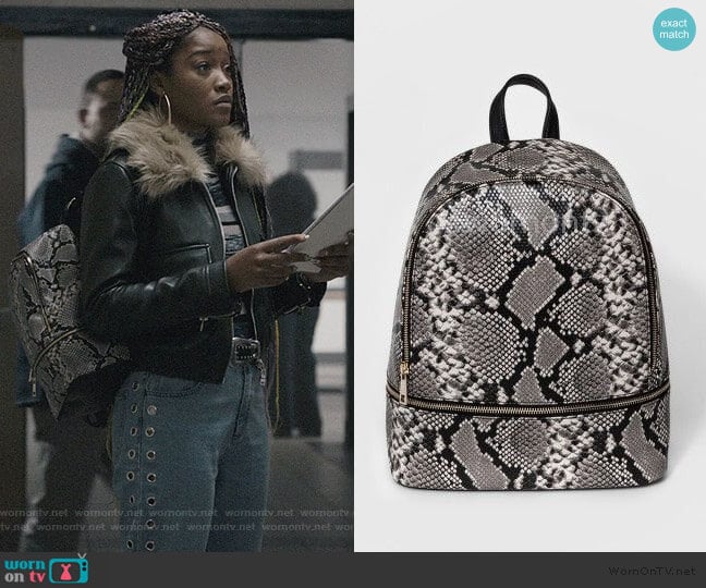 Mossimo Snakeskin Print Bag worn by Kym (Keke Palmer) on Scream