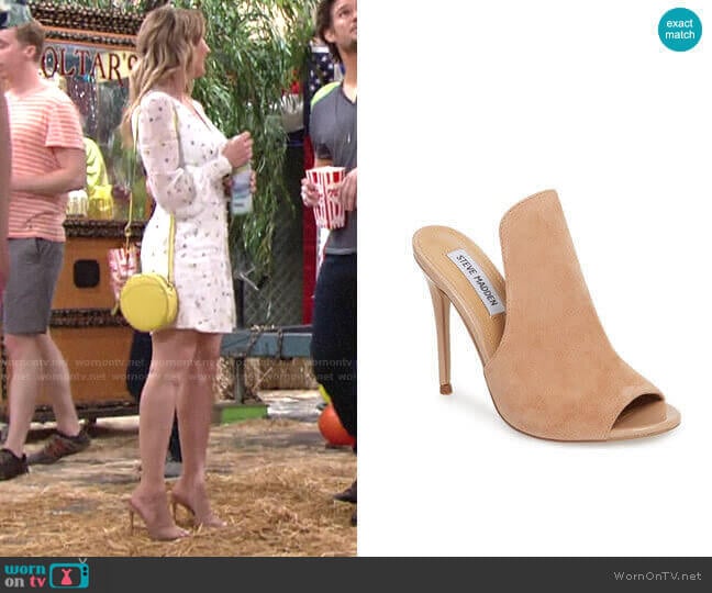 Steve Madden Sinful Sandal worn by Summer Newman (Hunter King) on The Young and the Restless