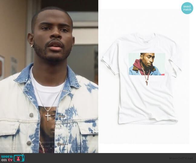 Urban Outfitters Juice X 2Pac Bishop Chain Tee worn by Aaron Jackson (Trevor Jackson) on Grown-ish